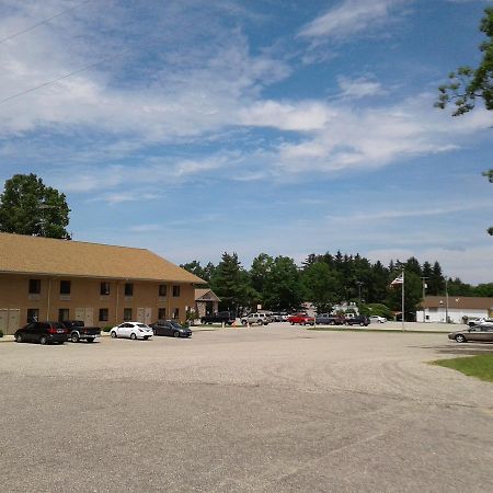 Oakridge Motel Newaygo 外观 照片
